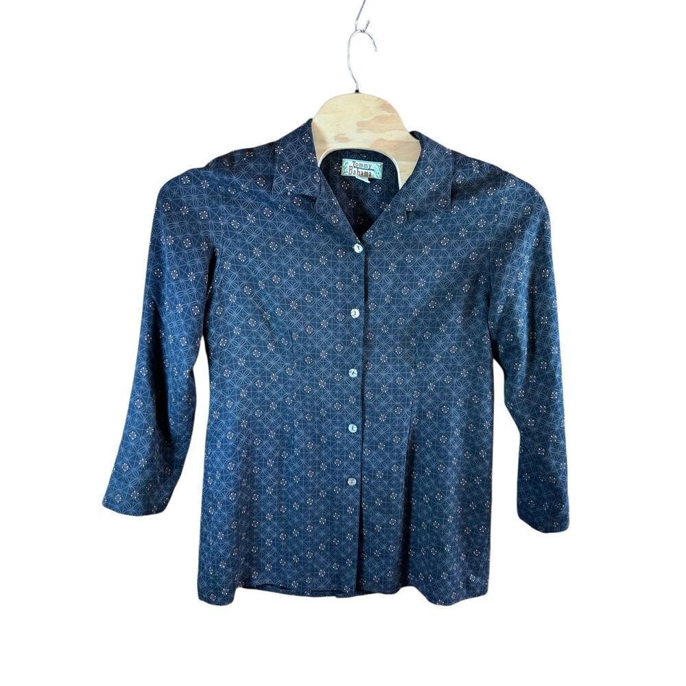 Tommy Bahama 100% Silk Long Sleeve Lined Button Down Women's Shirt Black Pattern
